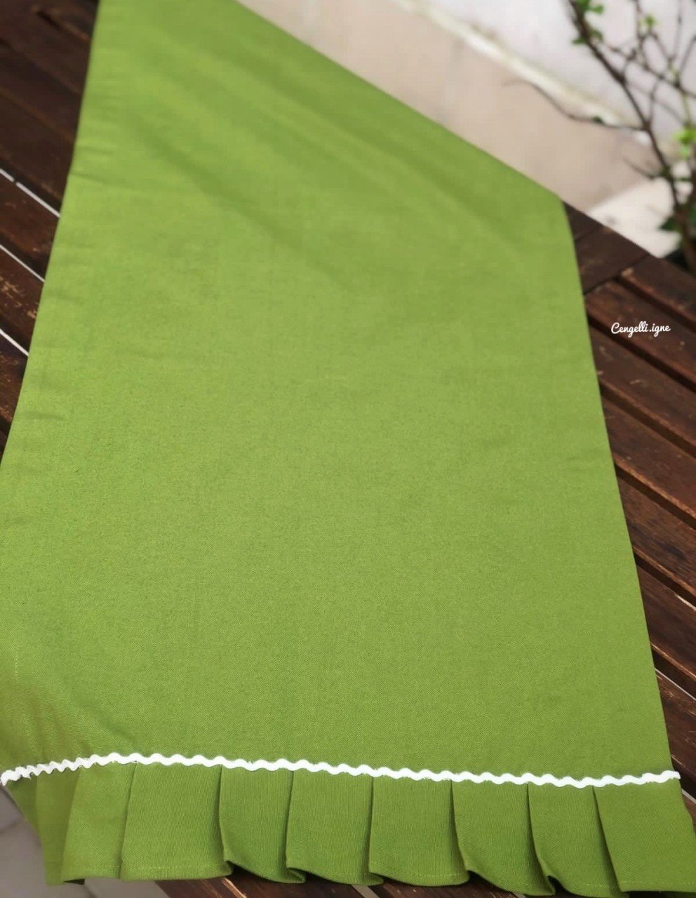 Yeşil Pileli Düz Renk Runner