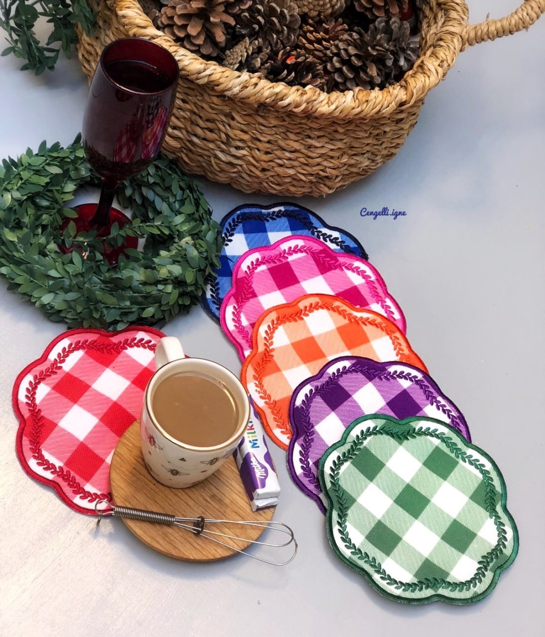 6’lı Renkli Pötikare kokteyl Peçete