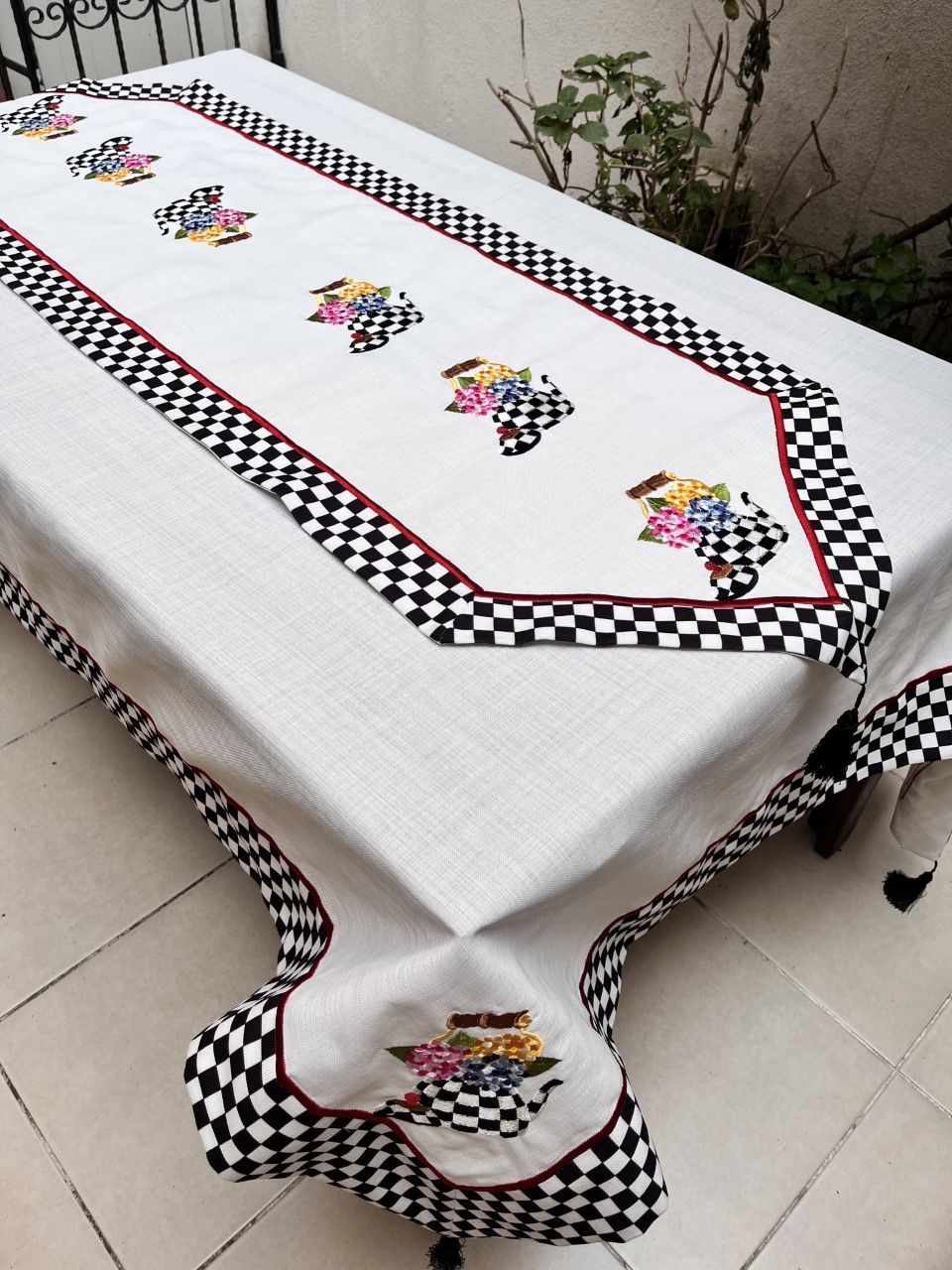 Ortanca Desenli Masa Örtüsü-Runner