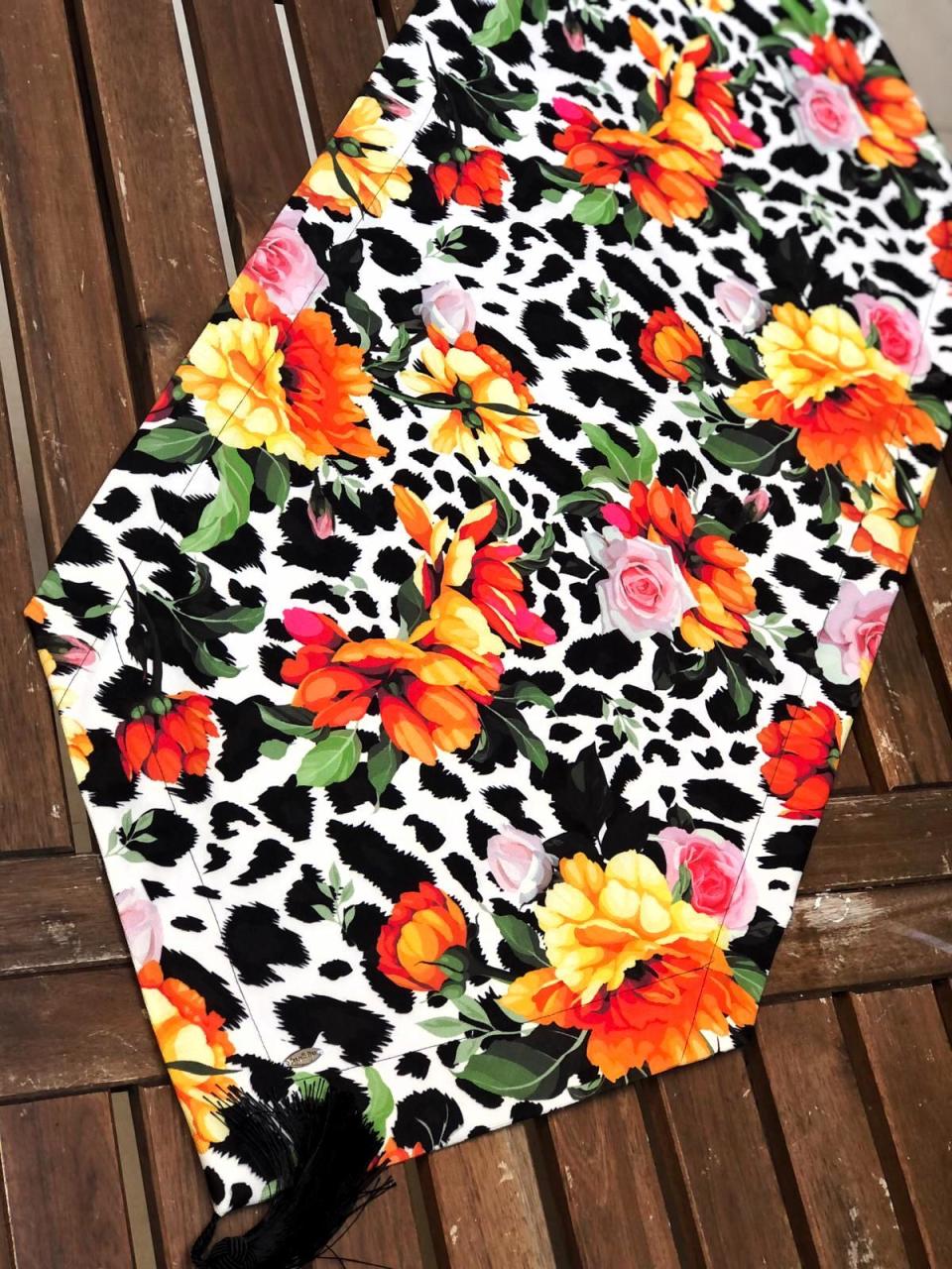 Zebra Zemin Çiçek Desenli Runner