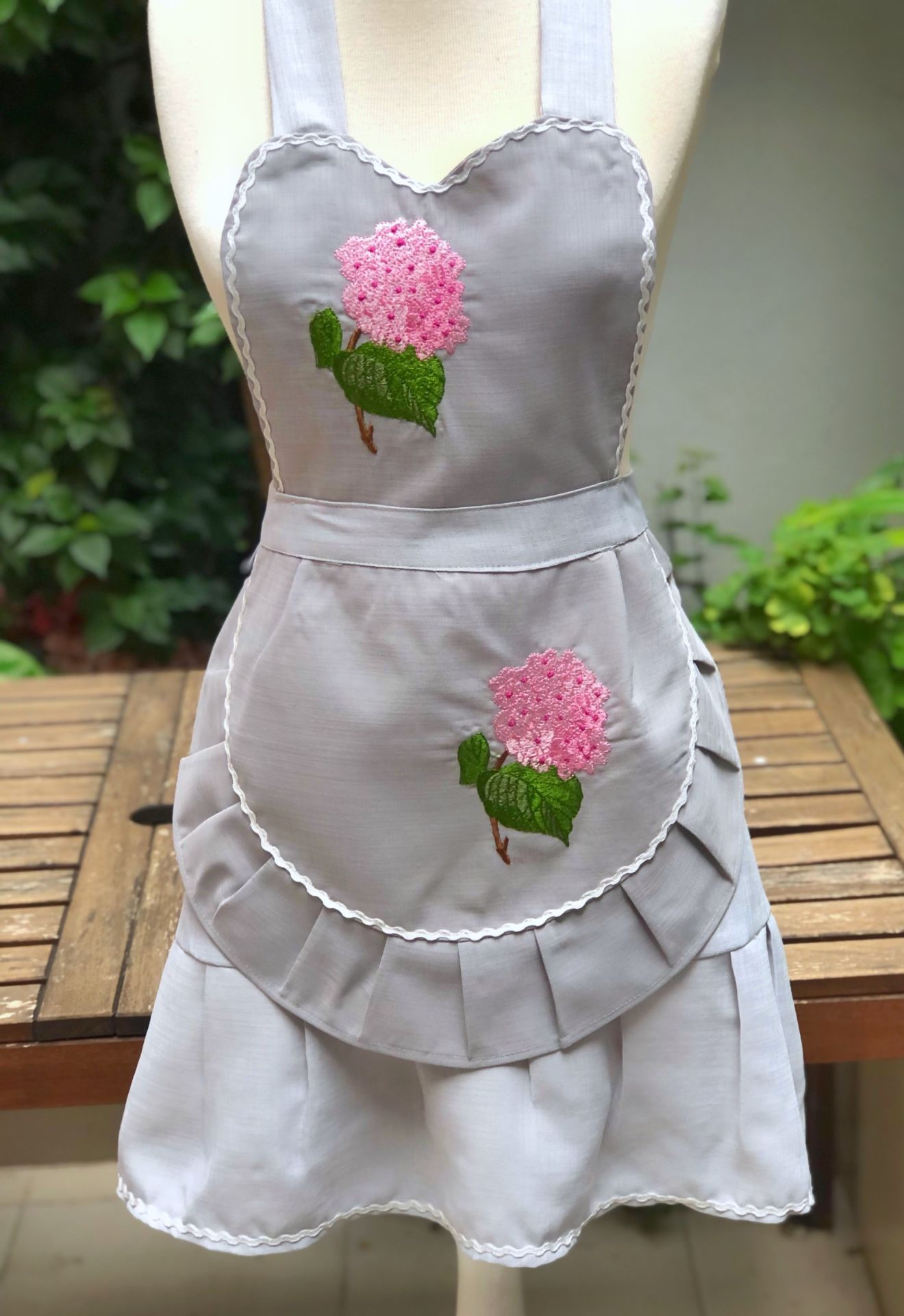 Pembe Ortanca Gri Kumaş Önlük