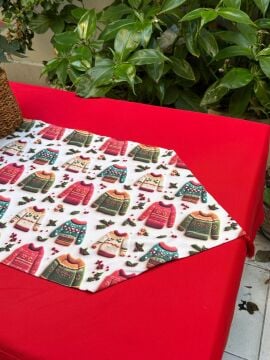 Ugly Sweater Party Yılbaşı Masası Runnerı