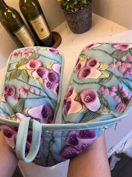 Zambak desenli Tutacak