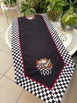 Çanak Desenli Damalı Üçgen Runner