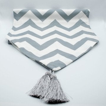 Gri Beyaz Zigzag Desenli Runner