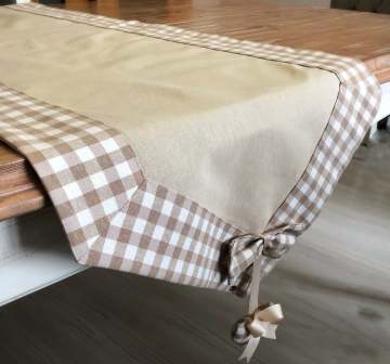 Cappuccino Üzeri Pötikare Patlı Kalpli Fiyonklu Runner