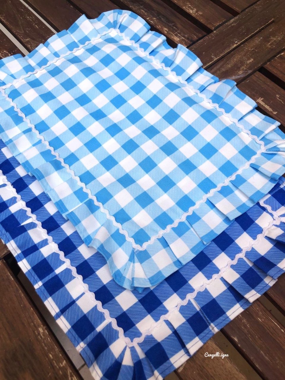 Pötikare Fırfırlı Renkli Amerikan Servis