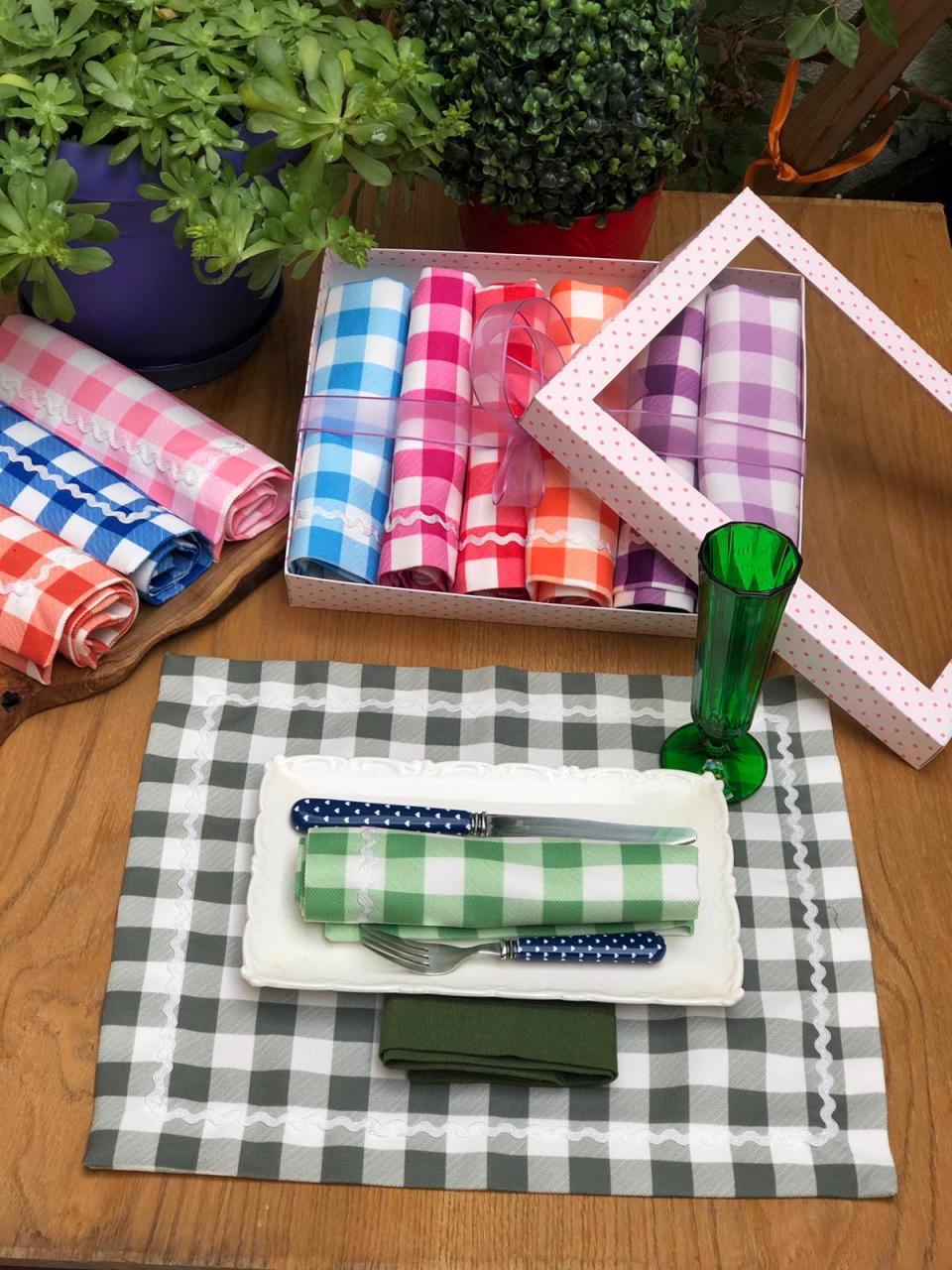 Pötikare Renkli Amerikan Servis