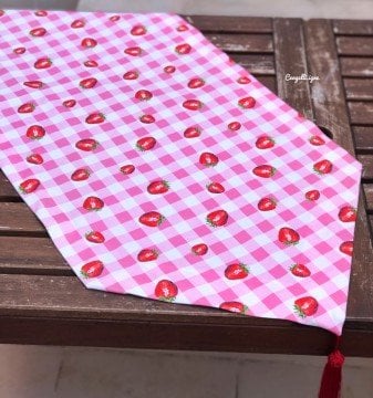 Pembe Pötikare Çilek Desenli Runner